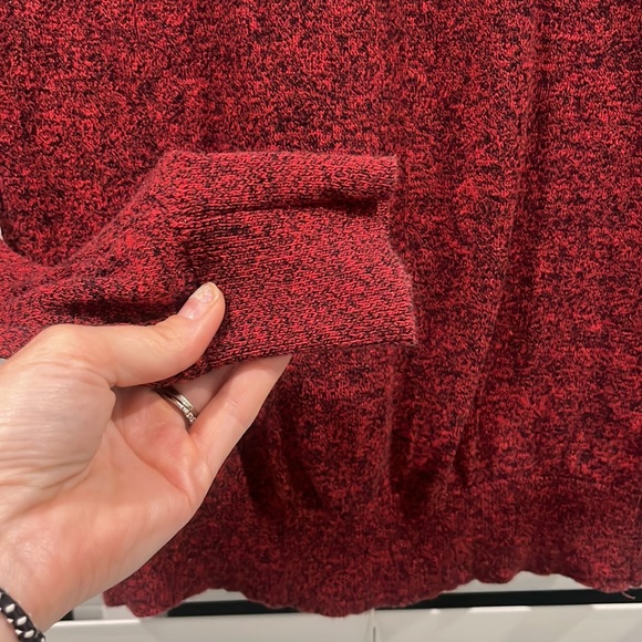 Active Basic V-Neck Sweater - Picture 4 of 4